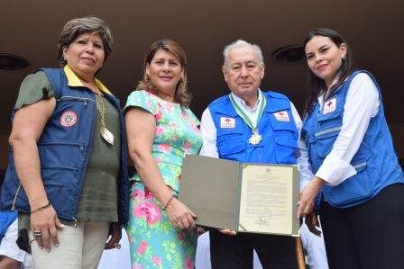 Isabel Hernández, Directora de  la Oficina Departamental para la Gestión de Riesgo; Liliana Vázquez Sandoval, Secretaria de Gobierno Huila, Roberto Liévano Perdomo, Presidente Honorario  de la Cruz Roja Seccional Huila y  Ángela María Sánchez Ossa, Presidenta de la Cruz Roja Seccional Huila.